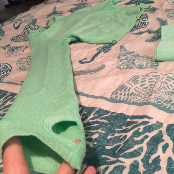 XS GymShark vital bright green set - Picture 4 of 8